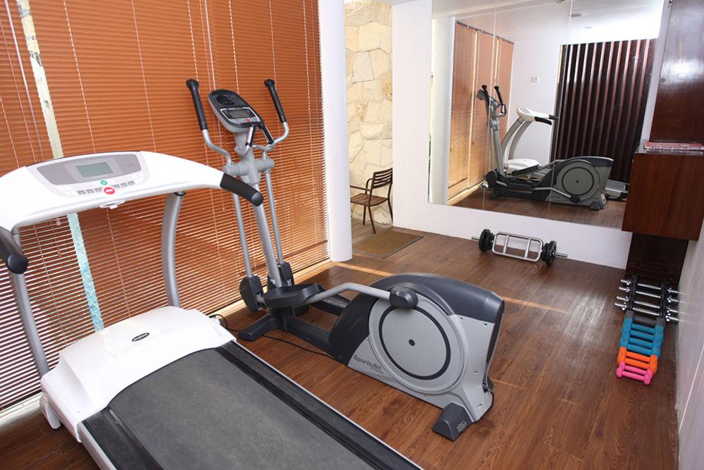 Favor Hotel Makassar City Center By Life Εξωτερικό φωτογραφία